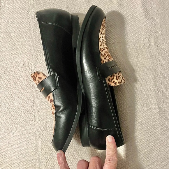 Restricted leopard print loafers size 7 - Picture 3 of 5